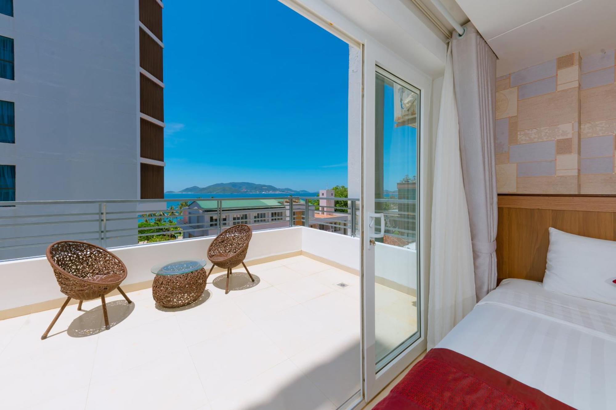 Dubai Nha Trang Hotel Managed By Ht Exteriör bild